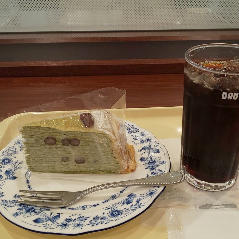 ドリンクケーキセット、アイスコーヒー・宇治抹茶のミルクレープ(ドトールコーヒーショップ エッソ稲沢店 )