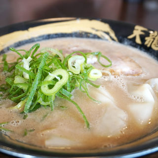 ワンタンメン(天龍ラーメン)