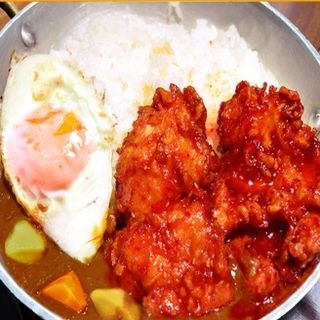 ドラゴンチキンカレー(珈琲＆無国籍ダイニング 海峡　池袋西口店)
