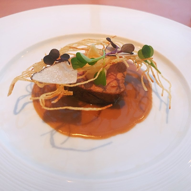 お肉料理(銀座シェ・トモ)