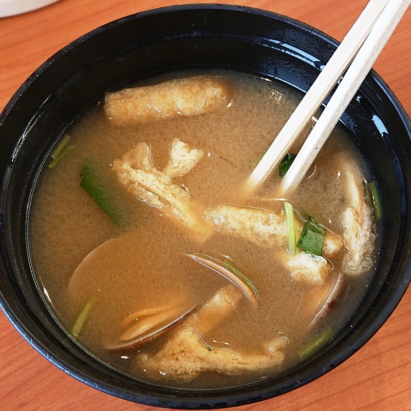 あさり入りみそ汁(無添くら寿司 八王子みなみ野店)