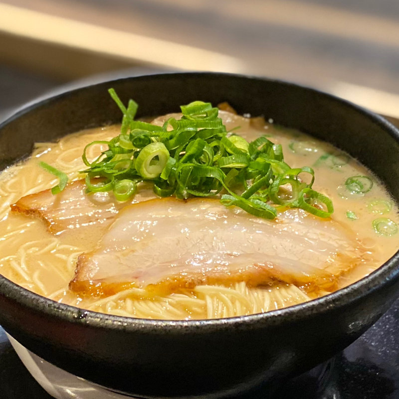 元味(鶏ガラと豚骨のWスープ)(らーめん細川 本店 )