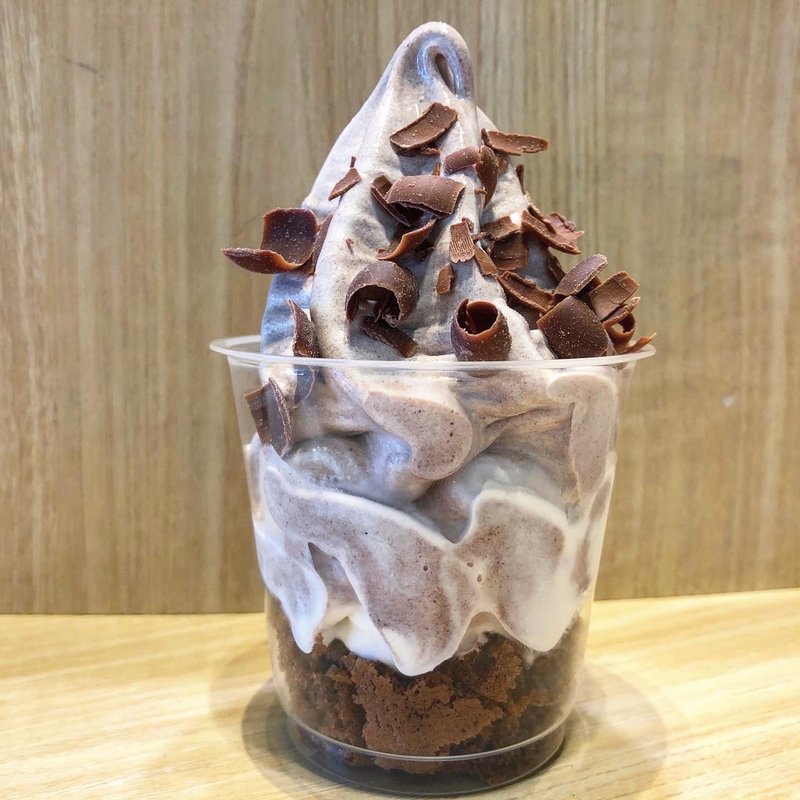 ケーキ屋さんのソフトクリーム　ガトーショコラ(Cozy Corner 上野公園ルエノ)