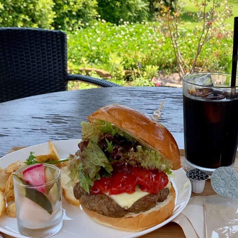 スパイシーバーガー　ドリンクセット(Todai Kitchen Deli & Tea)