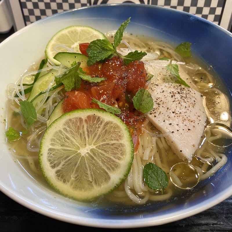 ライムとミントの冷やしラーメン(ロックンビリーS1 （スーパーワン）)