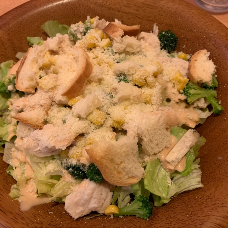 チキンのシーザーサラダ　Lサイズ(サイゼリヤ 中央通り大町店 )