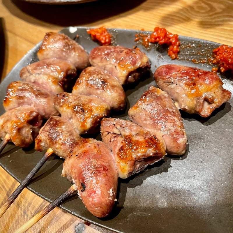 脂付きハツ(串焼き こはる)