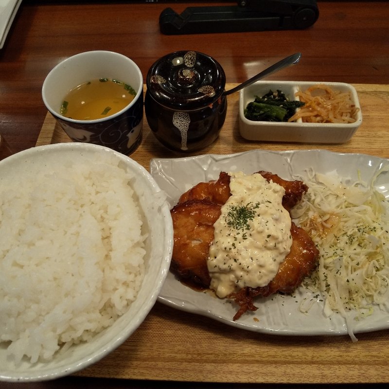 自家製タルタルと黒酢のチキン南蛮ごはん(やきとり家 すみれ 池上店 )