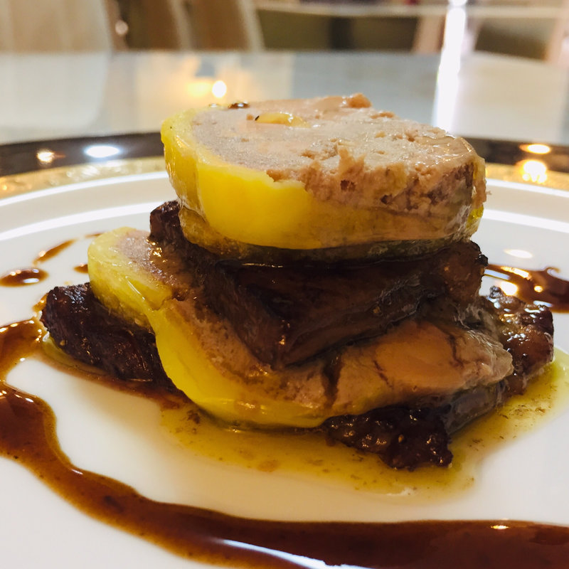 フォアグラテリーヌとサーロインステーキ(Kitchenピエロ)