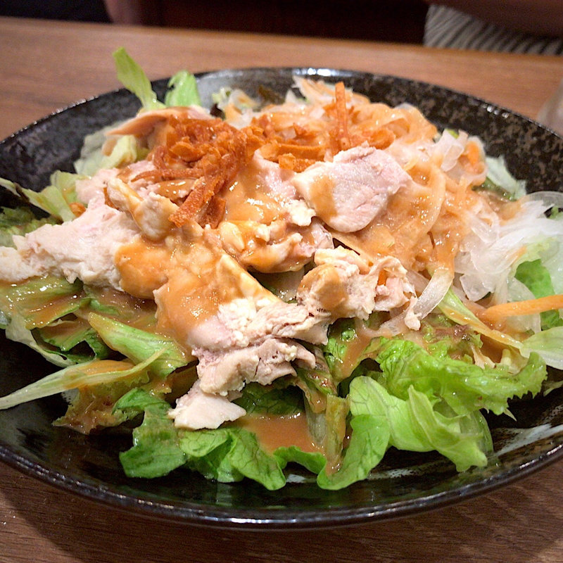 蒸し鶏のサラダ(肉汁餃子製作所 ダンダダン酒場 狛江店)