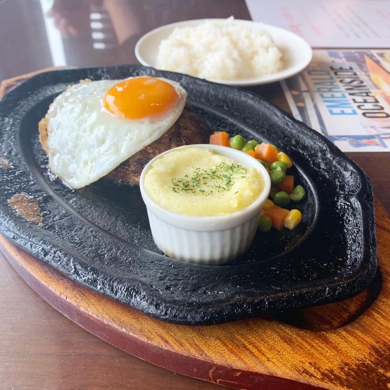 エメラルド特製ハンバーグステーキ(エメラルド )