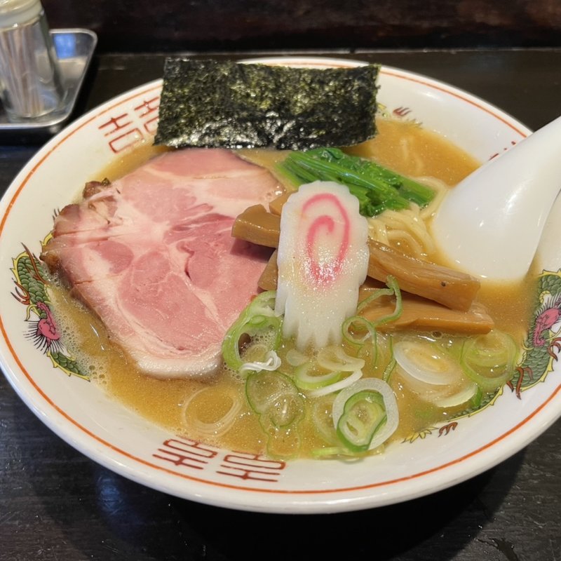 ブレンド醤油ラーメン(柳麺まる重)