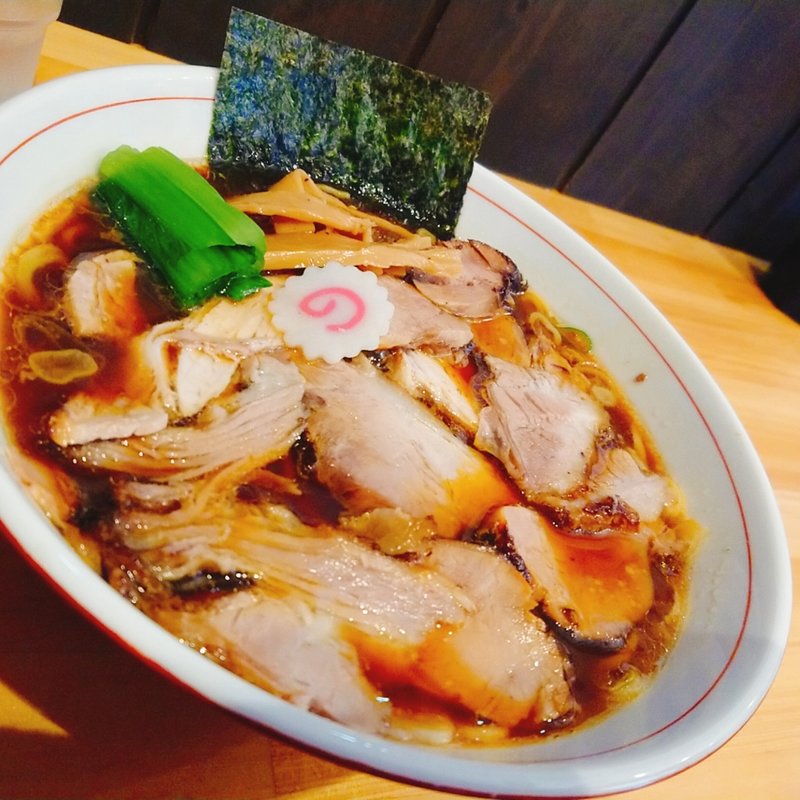 醤油チャーシュー麺 大盛(柳麺かいと)
