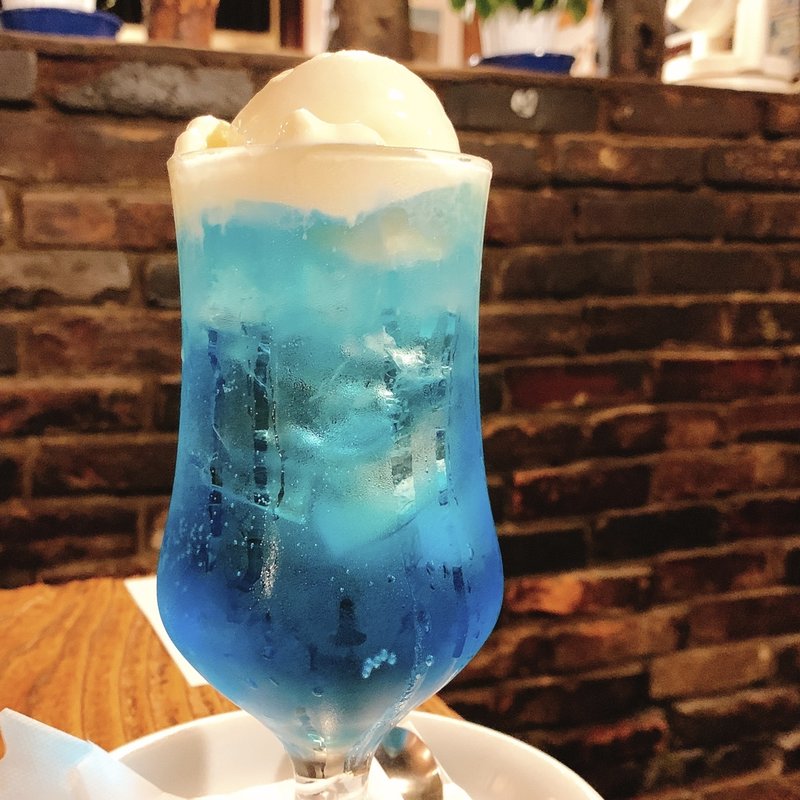 クリームソーダ 青(さぼうる )