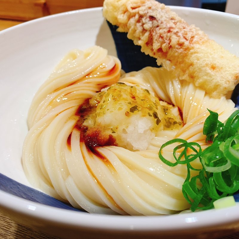 しょうゆうどん + ゆずこしょうジュレ + 大根おろし + 鯛ちくわ天(慎)