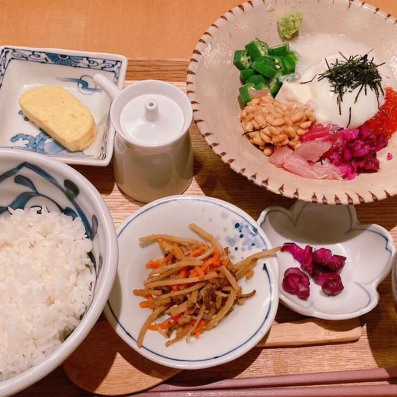 ねばとろ鉢御膳(石塀小路 豆ちゃ 新宿 （イシベコウジ マメチャ）)