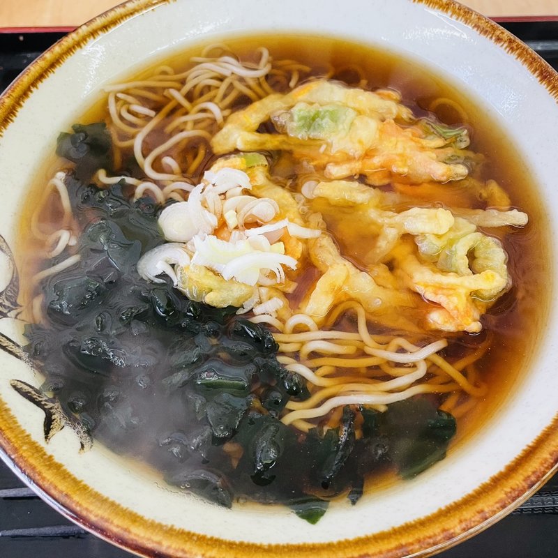 天ぷらそば(立ち食いそば たからんちょ 大師前店 )