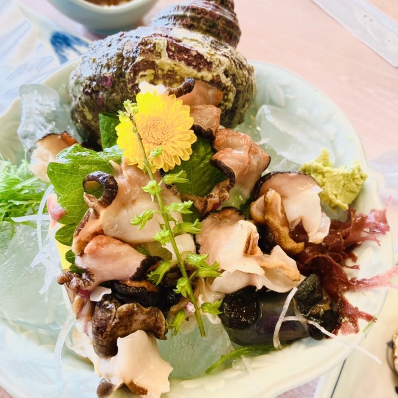 サザエ刺身(一山 いけす)