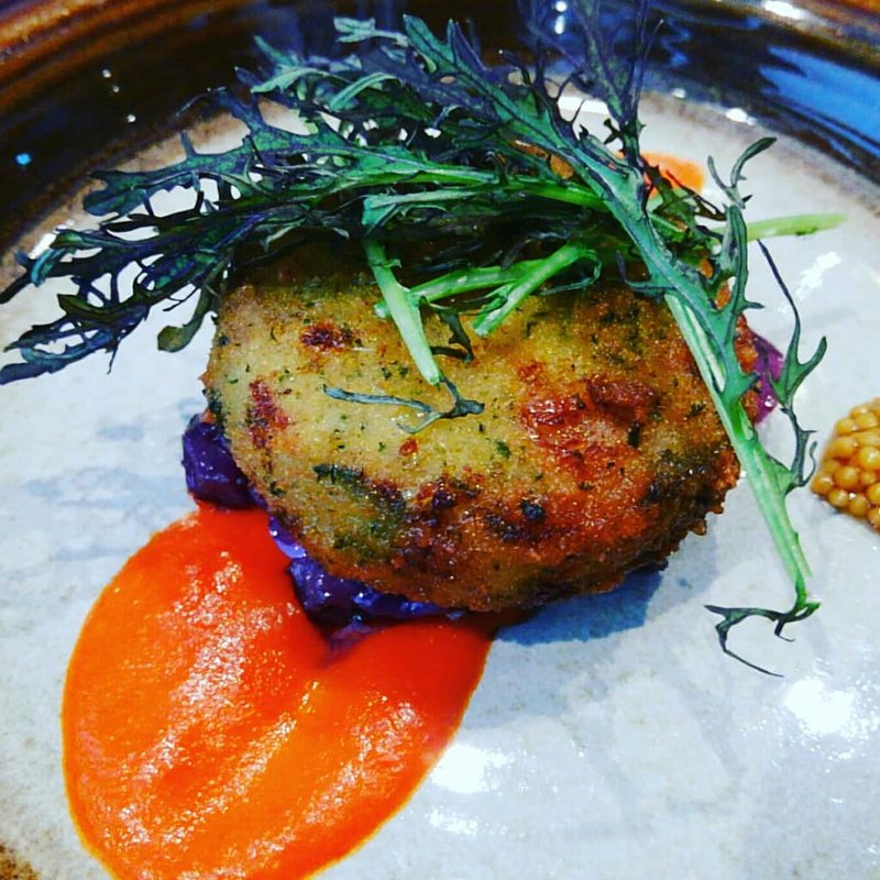 ランチコースB 前菜 テット・ド・フロマージュのコトレッタ(A LA CIVETTE)