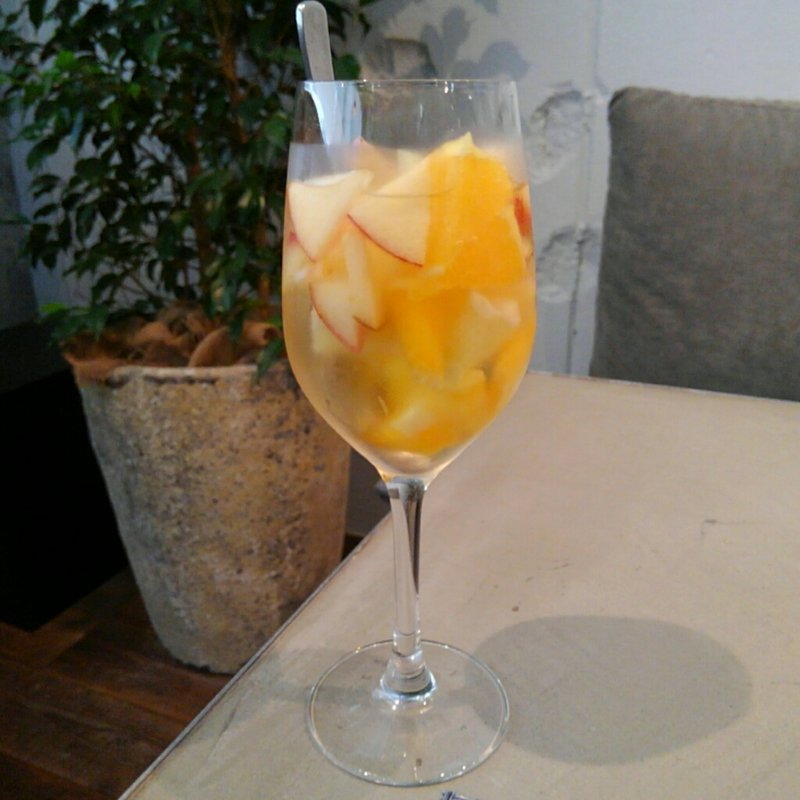 ノンアルコールサングリア グラス 白(A LA CIVETTE)