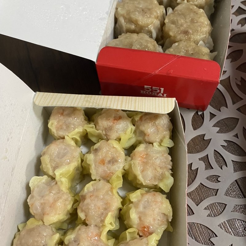 (５５１蓬莱 阪急十三駅店 （ゴウゴウイチホウライ）)