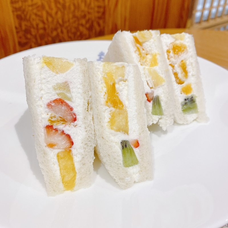 (THE ROYAL CAFE YOKOHAMA MONTE ROSA)