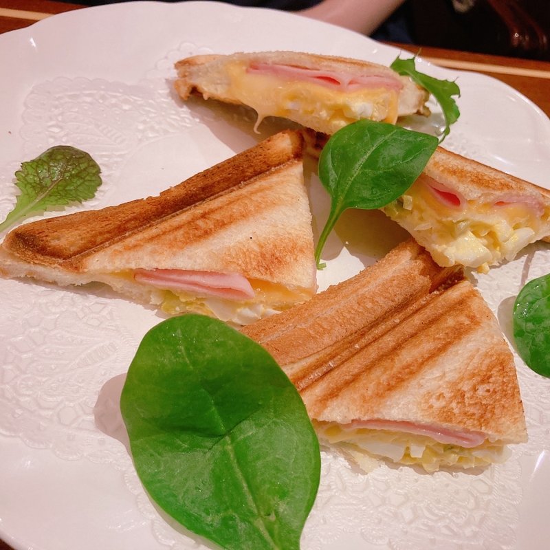 クロックマダム(珈琲茶館 集 池袋店)