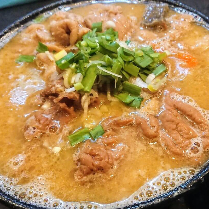 もつ煮込み味噌ラーメン(秋田ラーメン はま)