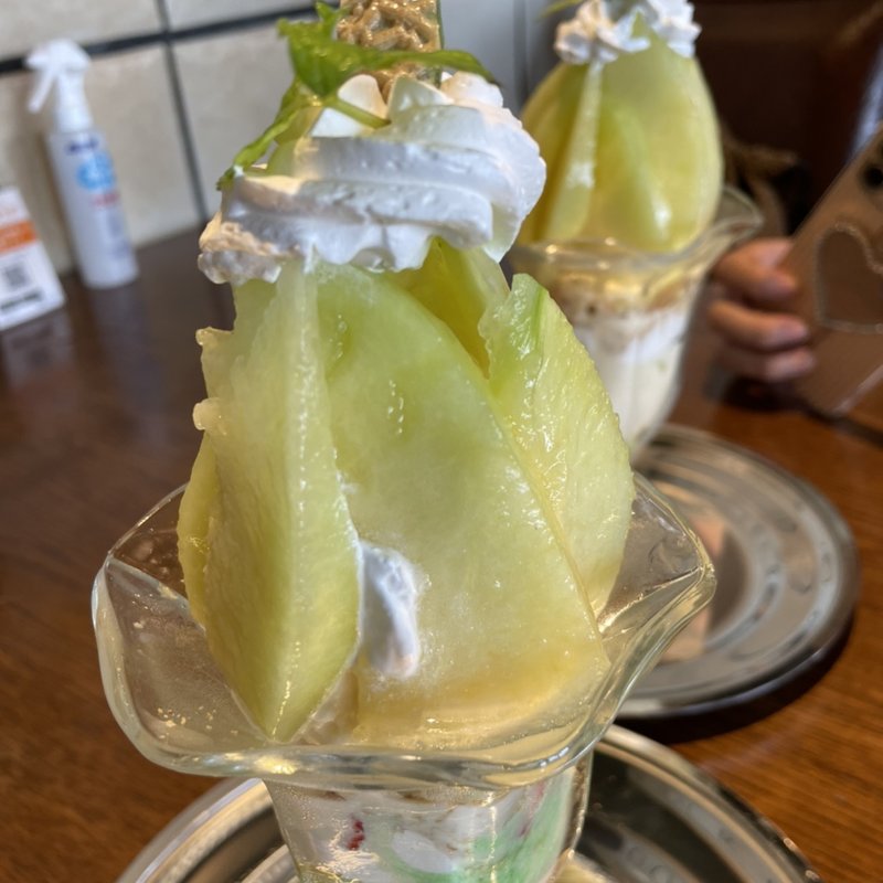 メロンパフェ(レストラン花莚 )