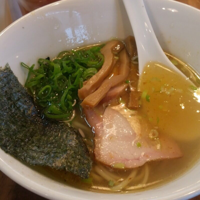 塩らーめん(まるもり製麺)