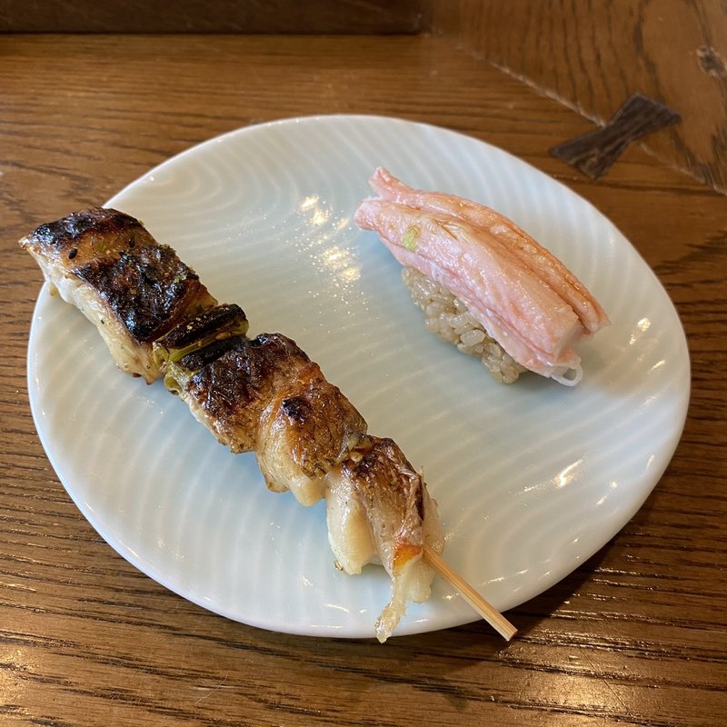 (鮨人 （すしじん）)