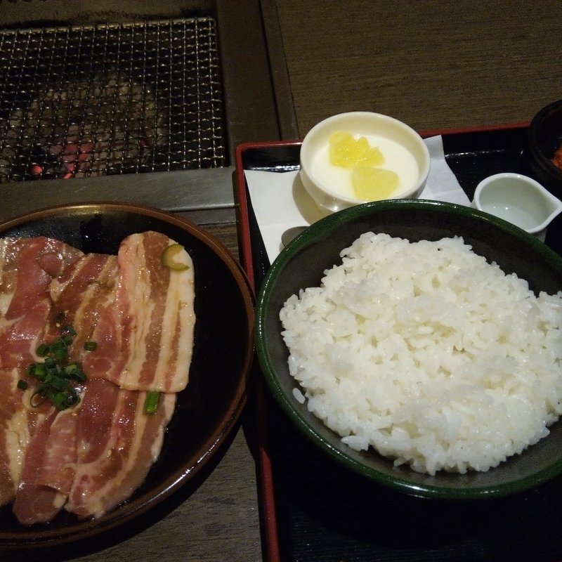 豚バラランチ(炭火焼肉 七輪房 船橋駅前店)