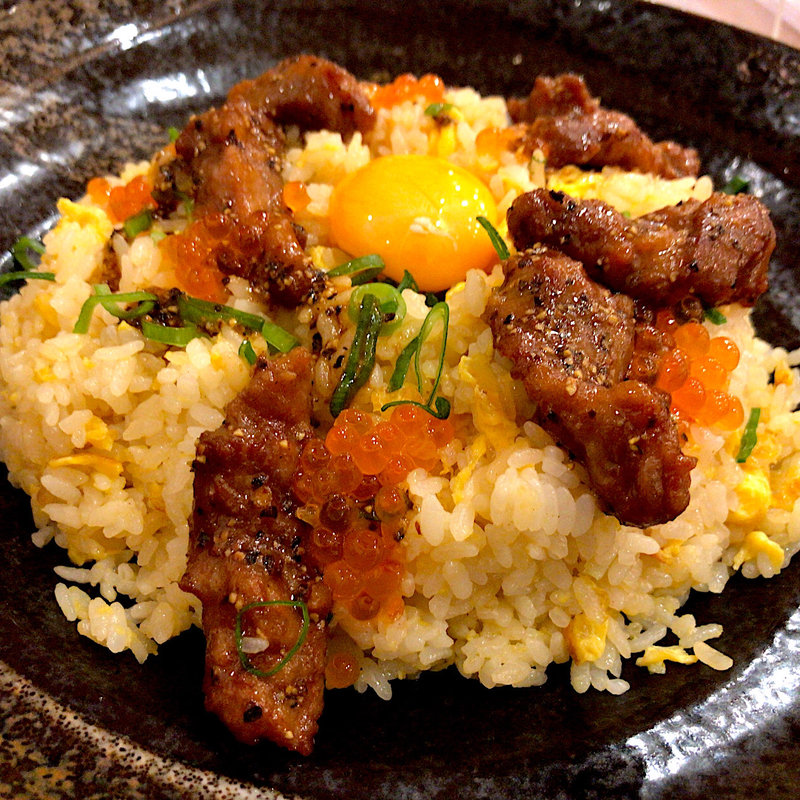 いくらとやわらか牛サーロインの豪華謹製チャーハン(虎包 仙台長町店  （フーパオ）)