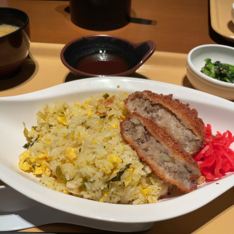 阿蘇高菜炒飯桜コロッケ(百代茶屋 （ひゃくだいちゃや）)