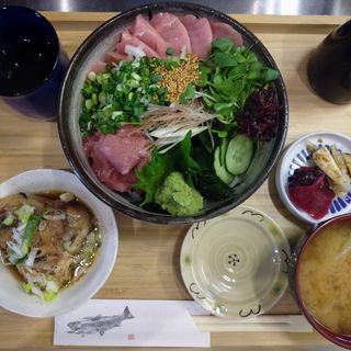 本鮪、脳天、ねぎトロ丼定食(うみかじ Seasonal Kitchen)