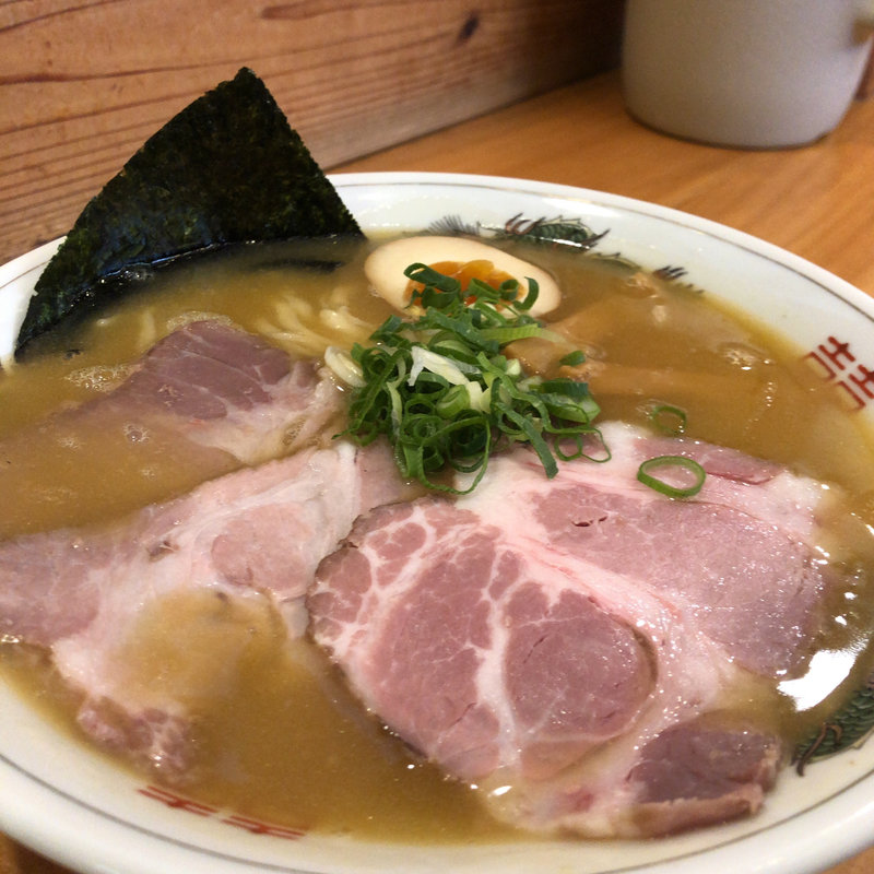 ラーメン（白湯）(はまんど )