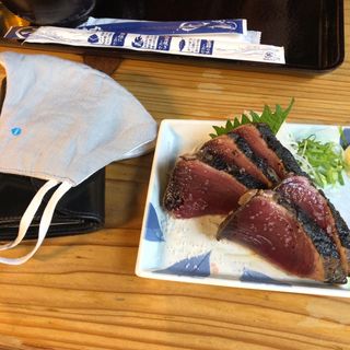 藁焼きたたき　小（５切）(明神丸 ひろめ市場店 （みょうじんまる）)