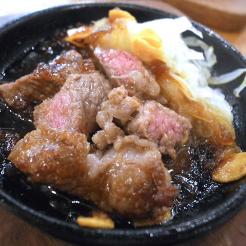 名物ビフテキ(肉バル BEEF KITCHEN STAND 歌舞伎町店)