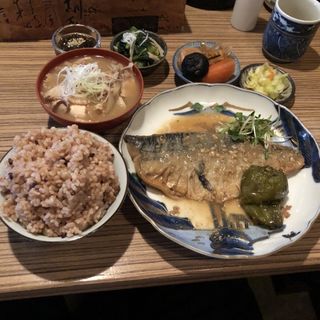 鯖味噌煮定食(酒肆 番)
