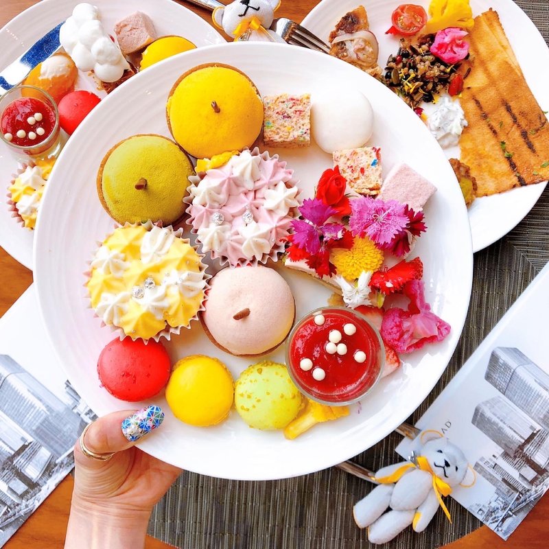 「OWNER OF A COLORFUL HEART」ピーチスイーツビュッフェ(コンラッド大阪)