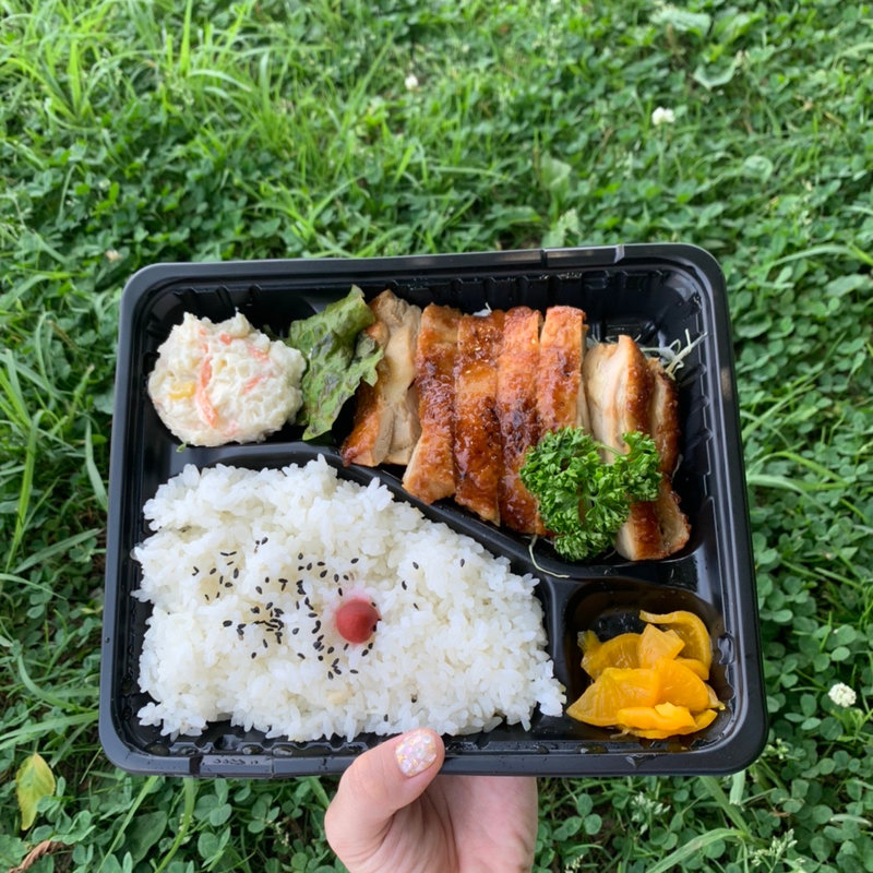 お弁当（チキンステーキ）(やきとりむらやま 航空公園店 )