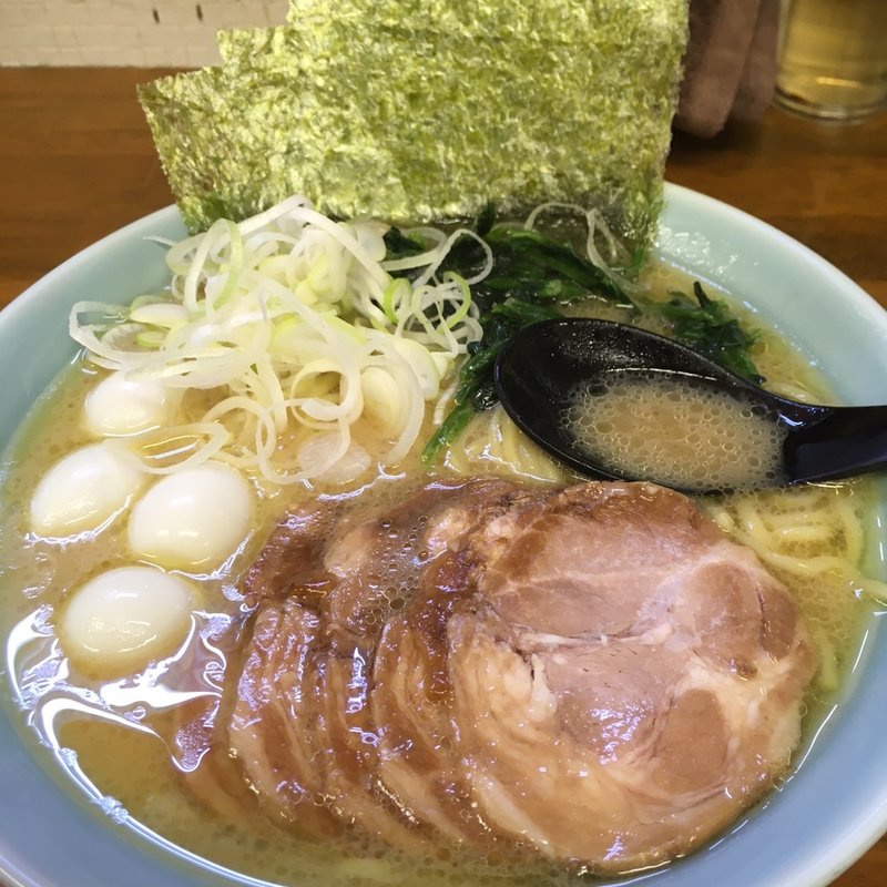 家系醤油豚骨チャーシュー(爛々亭 大曽根店)