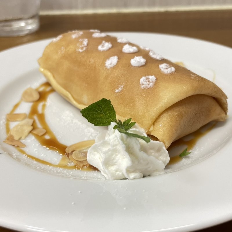 塩キャラメルバナナクレープ(ラーメン専科 竹末食堂)