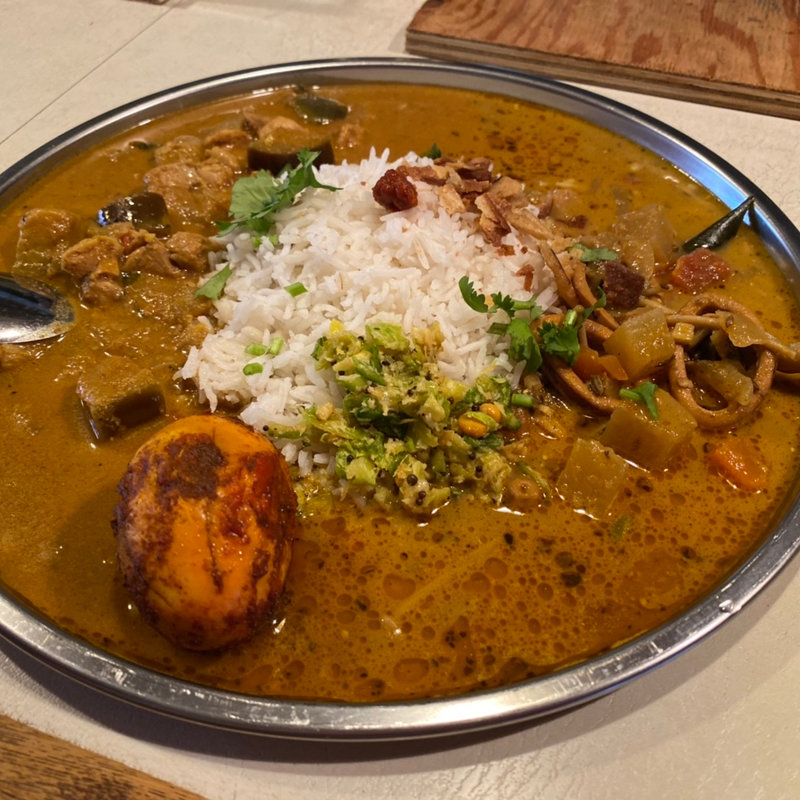 ナスチキンカリー&イカ大根カリー　M(KING ROTI)