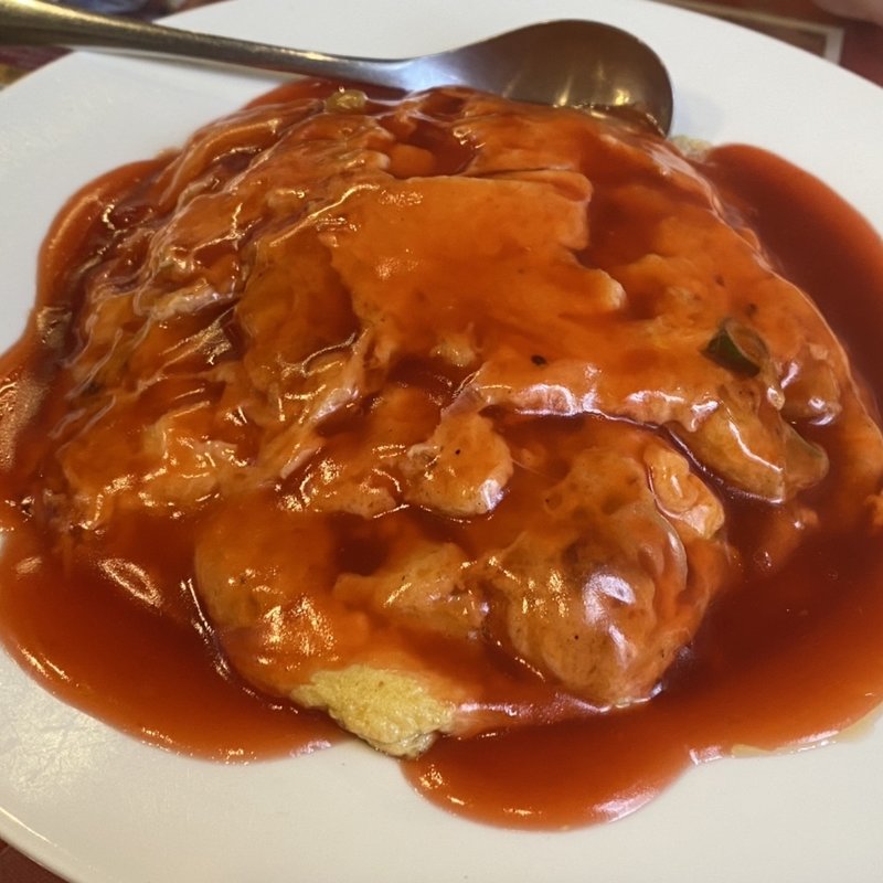 カニ玉飯（天津飯）(広東飯店　美香園 （びこうえん）)