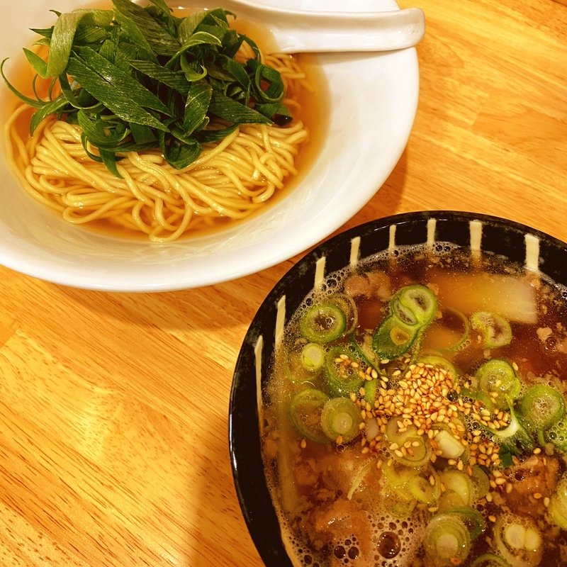 牛もつつけそば(中華そば ユー リー （中華そば You Lee）)