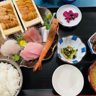ウニウニ定食(カネシチ水産)