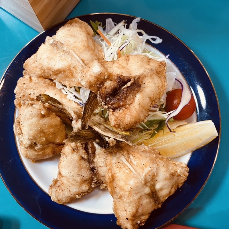 フグの唐揚げ(魚屋食堂 カネシチ水産)