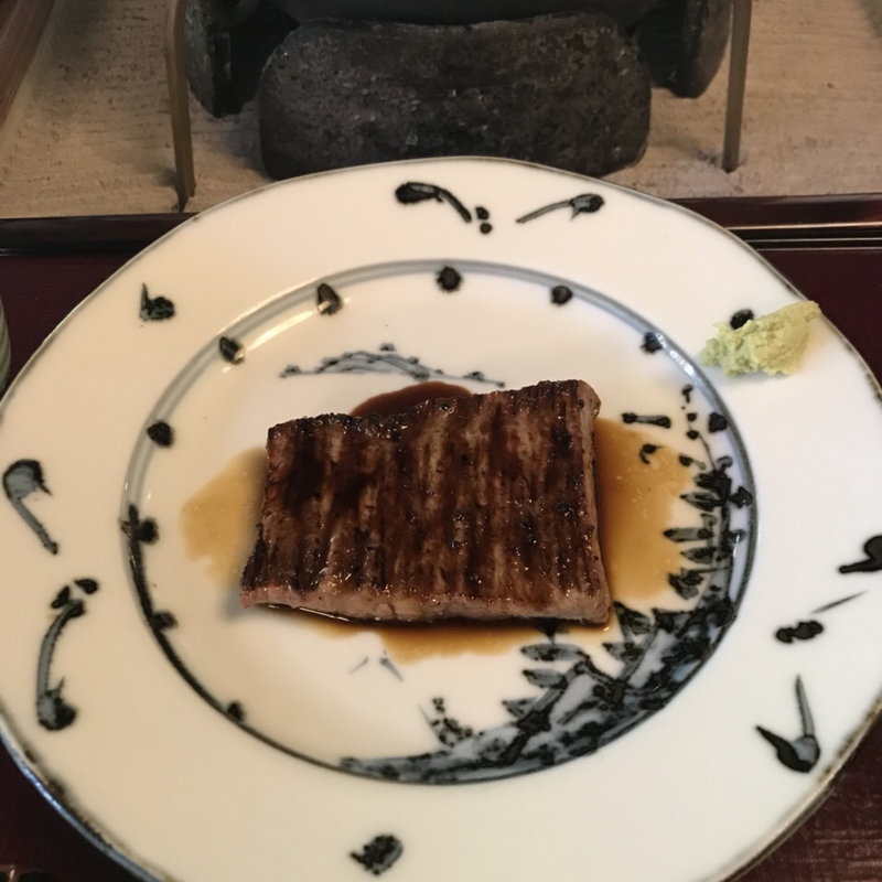 特選和牛ロース炭火焼(うかい鳥山)