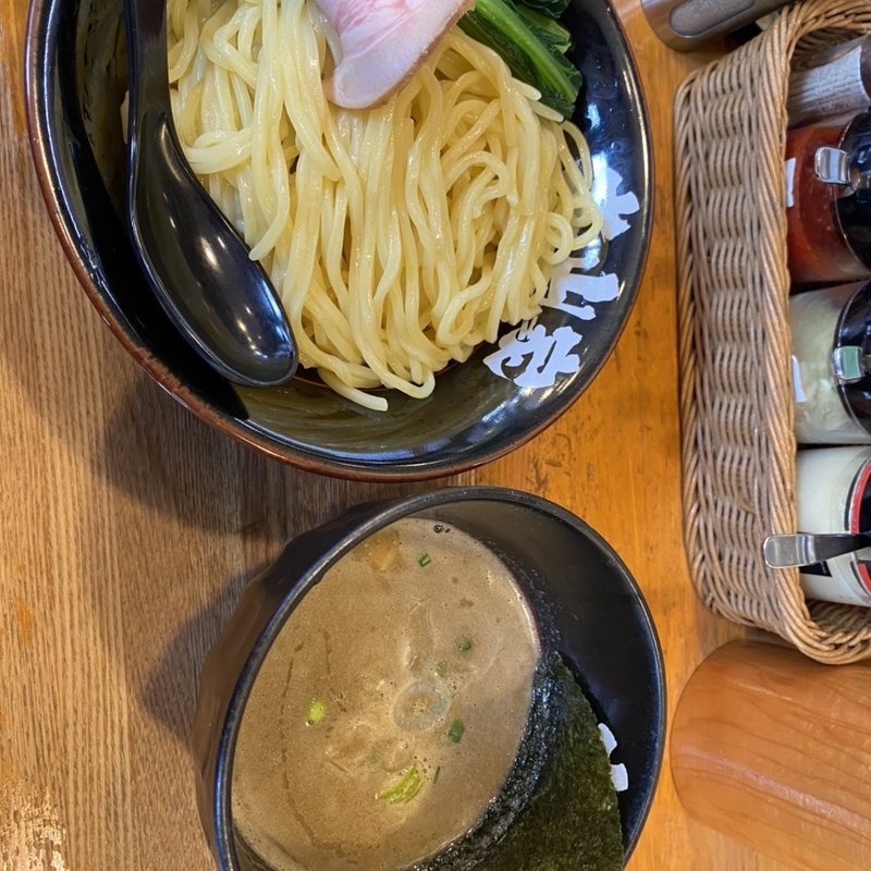 濃厚煮干豚骨つけ麺(ラーメン大山家 （おおやまや）)